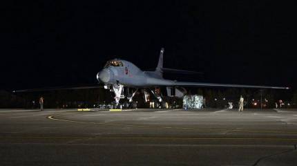 Американские бомбардировщики пролетели рядом с арктическими рубежами России