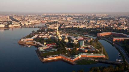 310 лет назад Петр I заложил Петропавловскую крепость