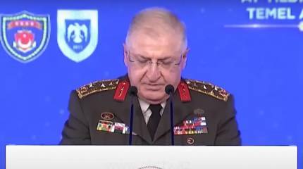 Глава Минобороны Турции об операции в Ираке: великое государство не будет подчиняться чьим-то приказам извне