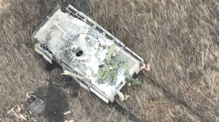 «Одна из самых странных загадок в конфликте»: в западной прессе разбирались в назначении манекенов на российских БМП