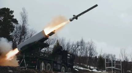 С автоматическим захватом цели: показаны стрельбы из РСЗО MARS 3 ракетой NSM
