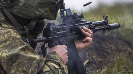 Партия автоматов АК-12 поступила на вооружение бригады спецназначения ЗВО