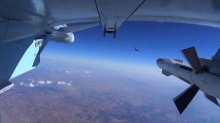 Конашенков: российская авиация в Сирии сковывает действия террористов, нанося удары одновременно в разных районах