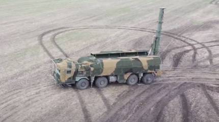 Ударом высокоточной ракеты ОТРК «Искандер» уничтожена наземная пусковая установка ПКР Harpoon