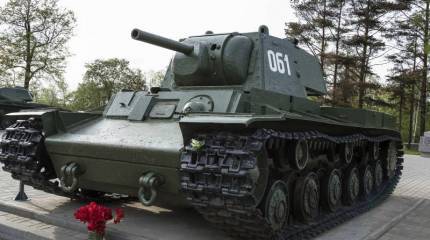 Тысячи танков, десятки линкоров, или Особенности военного строительства СССР перед Великой Отечественной