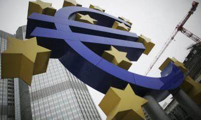 Хор экономистов: в кризисе виновата единая европейская валюта