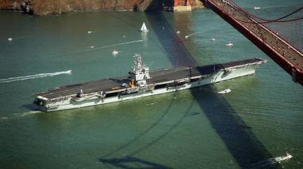 Как американцы авианосец на мель посадили