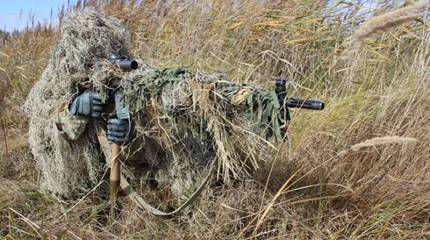 Российский снайпер одним выстрелом ликвидировал сразу двух иностранных наёмников