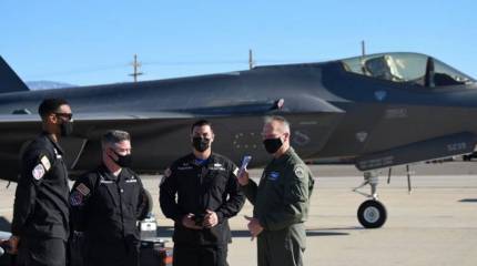 «Сокращать либо полеты, либо самолеты»: в США обеспокоены растущими затратами на истребители F-35