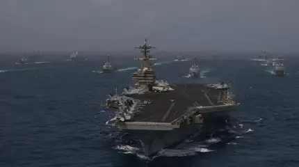 美国再次封锁霍尔木兹海峡，特朗普威胁要除掉伊朗领导层。