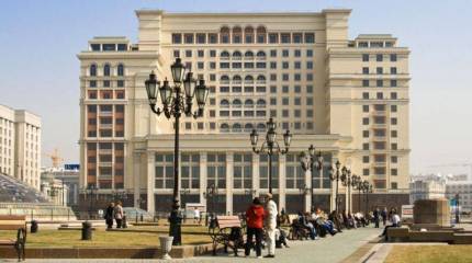 Для чего снесли гостиницу Москва и сожгли здание Манежа