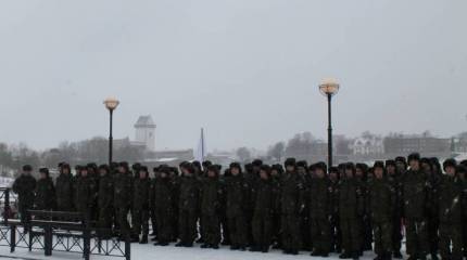 Военный праздник на Нарве или сдержанный ответ на провокации НАТО