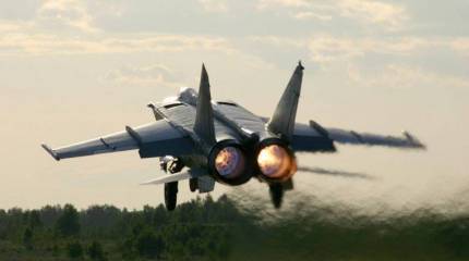 Пилоты истребителей МиГ-31 провели ночные учения