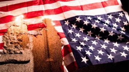 Огонь войны? В парламенте Ирана сожгли флаг США и копию "ядерного" соглашения