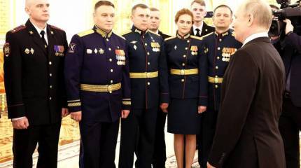 Президент России: Вся страна и российский народ поддерживают и гордятся участниками СВО