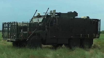 Натовский бронеавтомобиль с максимальным уровнем защиты от взрывных устройств подорвался на российской противотанковой мине