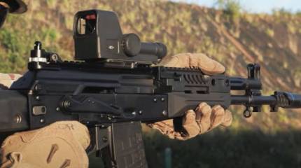 В китайских медиа: Все говорят о гиперзвуковом оружии России, но мало кто вспоминает о появлении у русских пехотинцев автомата АК-12