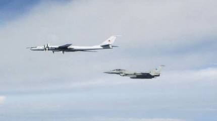 Западные СМИ: союзники перехватили Ту-95 и Ту-142 с использованием F-22 и "Тайфунов"