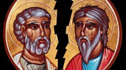 И треснул мир напополам, дымит разлом...