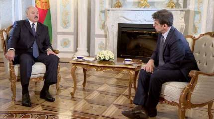 Россия никогда не будет воевать за юго-восток Украины, но и не согласится с притеснением русских - Лукашенко