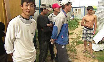 Путин поручил взять миграцию под жесткий контроль