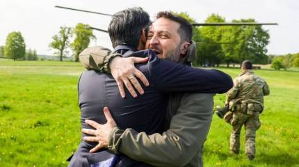 Президент Украины после визита в Берлин и Париж отправился в Лондон