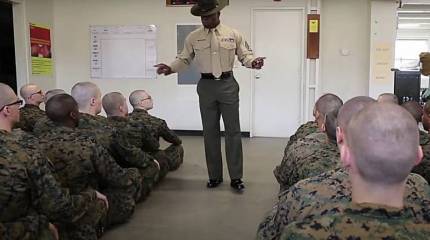 The Wall Street Journal: Армия США испытывает кадровый кризис