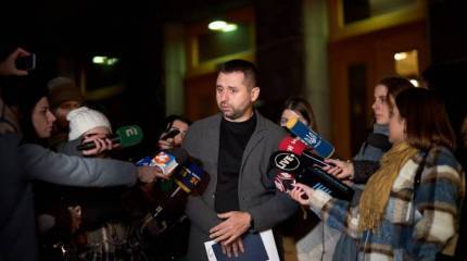 «Это логично для военного времени»: Глава фракции «Слуга народа» в ВРУ Арахамия подтвердил смену министра обороны Украины