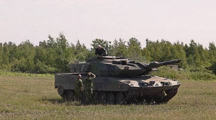 Швеция отправила на Украину партию танков Stridsvagn 122 вместе с обученными украинскими экипажами