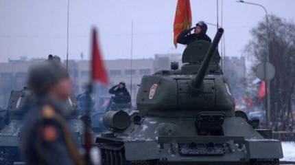 В Петербурге проходит парад в честь годовщины снятия блокады