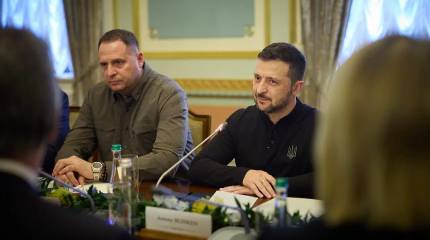 Украинская пресса: Зеленский обещал уйти из власти вместе с Ермаком