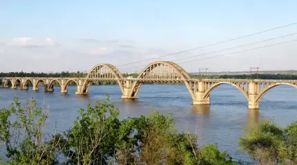 Мосты через Днепр рушить никто не будет: 