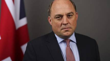 МВД России объявило в розыск бывшего министра обороны Британии Бена Уоллеса
