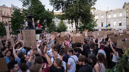 За интересы западных «хозяев»: протестующие в Киеве выдвинули Зеленскому новые требования
