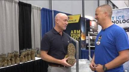 В США представили новую армейскую обувь арктического образца. "Генерал Мороз" одобряет?