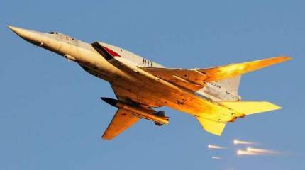 Дальний сверхзвуковой ракетоносец-бомбардировщик Ту-22М3. Инфографика