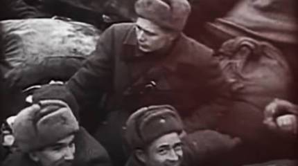 «В окопах под берегом остался наш связист»: из воспоминаний солдата, оборонявшего дом Павлова в Сталинграде