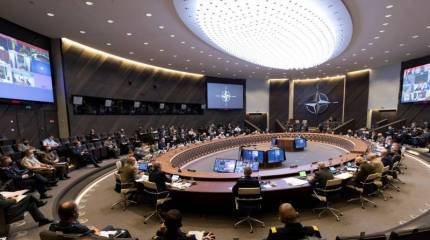 МИД КНР: НАТО пора отказываться от менталитета «холодной войны»