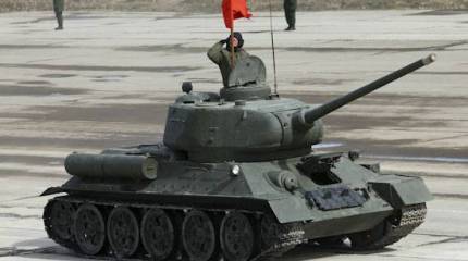 Военная полиция РФ отреставрировала выкопанный на юге Сирии Т-34