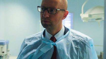 Яценюк назвал действия России в Сирии "шагом к уничтожению мировой системы безопасности"