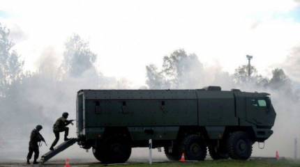 Спецназ ЮВО осваивает бронемашины «Тайфун»