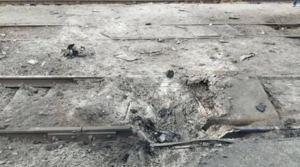 В Житомирской области под удар попал железнодорожный состав с украинскими военными и техникой