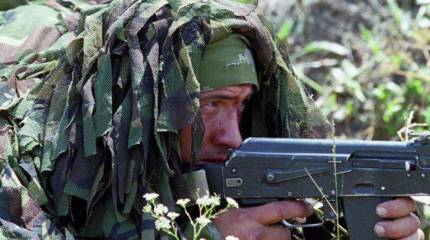 Учения российских разведчиков в Таджикистане и морпехов СФ в Кольском заливе