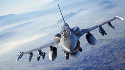 Зеленский: Запад не торопится начинать обучение украинских пилотов управлению истребителями F-16