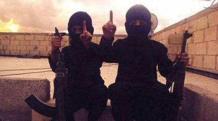 Боевики "Исламского государства" активно используют детей и подростков