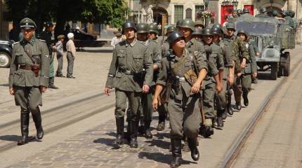 Получившие власть потомки нацистов в Европе, США и Канаде продолжают дело своих предков, пытаясь вновь уничтожить Россию