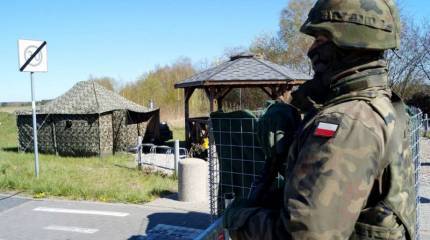 Борьба с безработицей по-польски: Минобороны решило вызывать на военные сборы потерявших работу