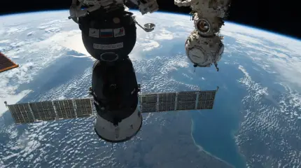 La NASA está evacuando urgentemente a sus astronautas de la ISS a la nave espacial Dragon de SpaceX.