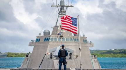 США оставили авианосную ударную группу в Средиземном море из-за угрозы российско-украинского конфликта