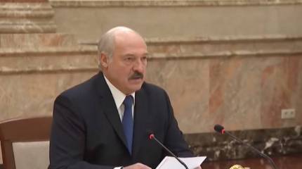 Лукашенко поручил начать переговоры по поставке нефти из Казахстана